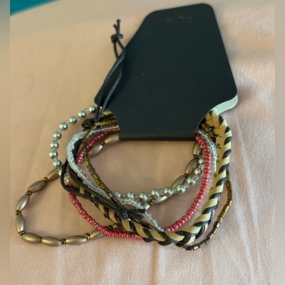 Jewelry - Multicolor Beaded Bracelet Set NWT